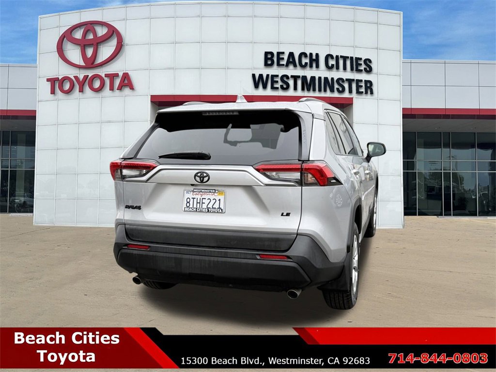 Used 2020 Toyota RAV4 LE w/ Carpet Mat Package image 11