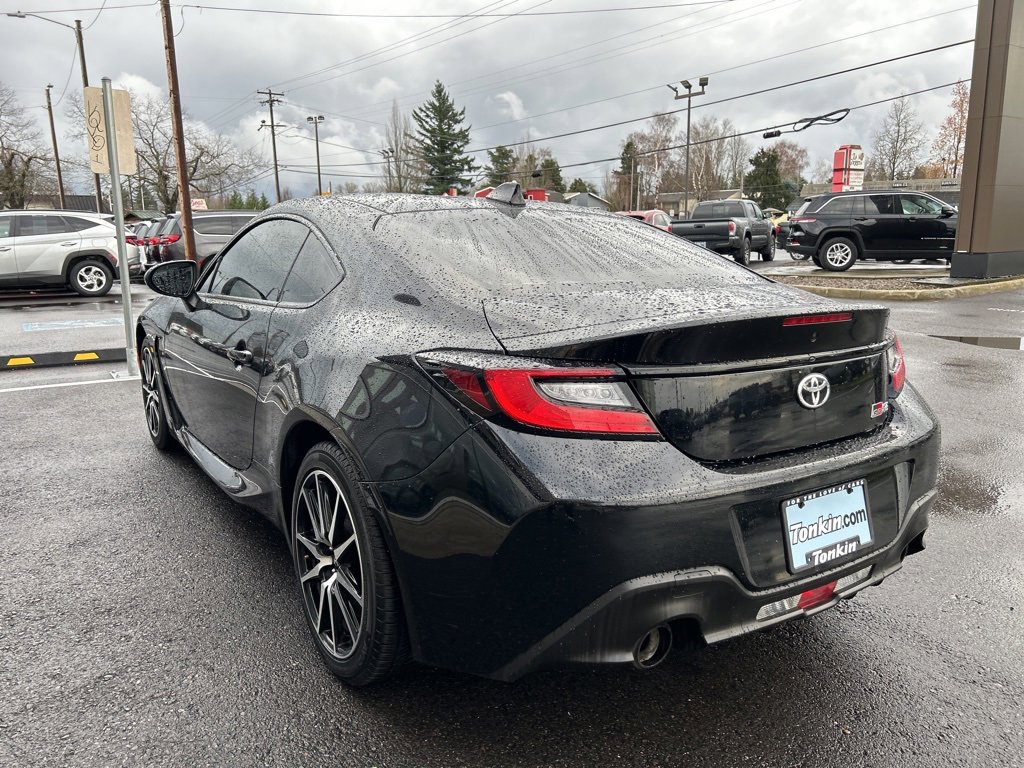 Used 2022 Toyota GR86 Base image 7
