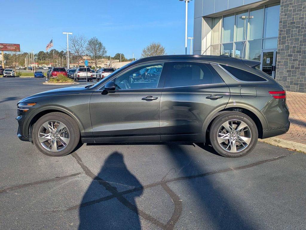 Used 2025 Genesis GV70 3.5T Sport AWD/4WD image 8