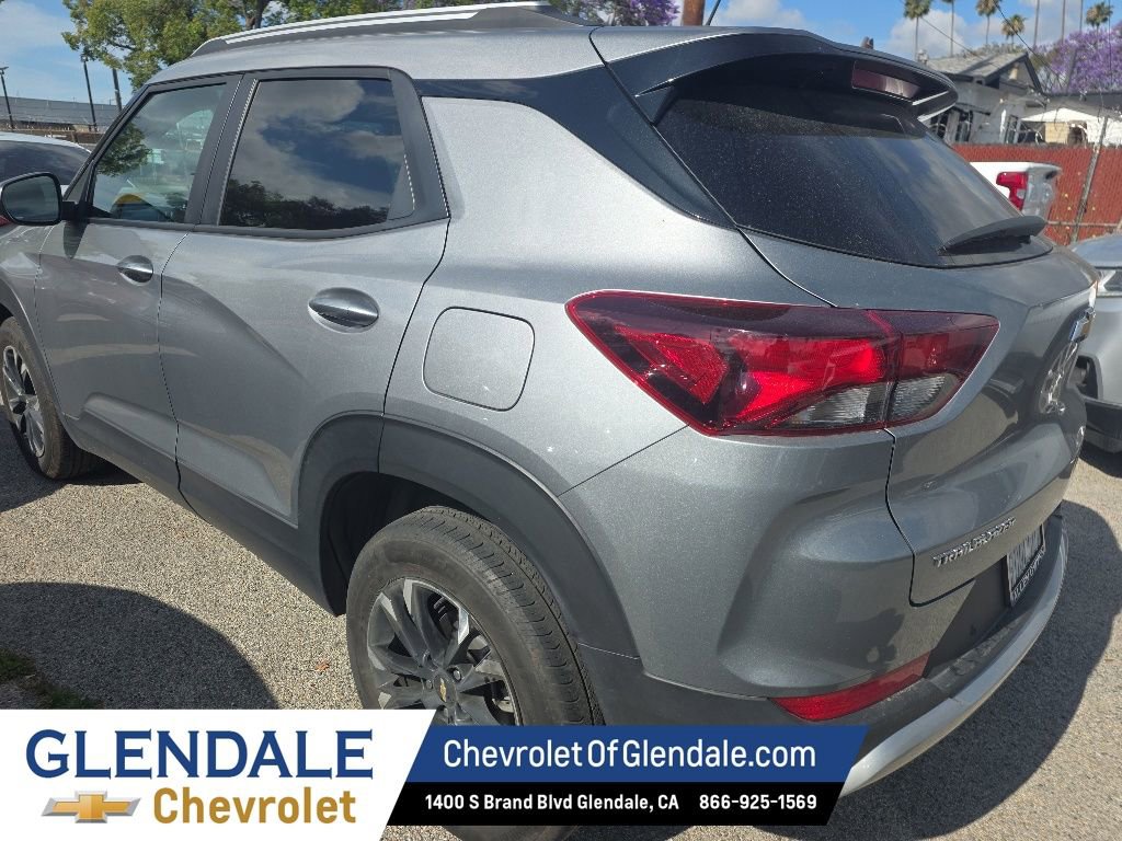 Certified 2023 Chevrolet TrailBlazer LT w/ Convenience Package FWD image 3