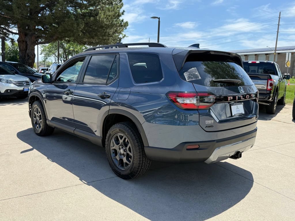 Certified 2026 Honda Pilot TrailSport image 8