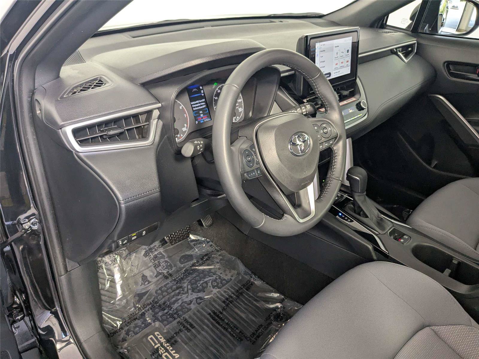 Used 2024 Toyota Corolla Cross AWD Hybrid image 14