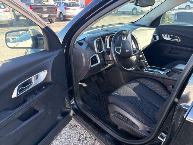 Used 2017 Chevrolet Equinox LT w/ Convenience Package FWD image 24