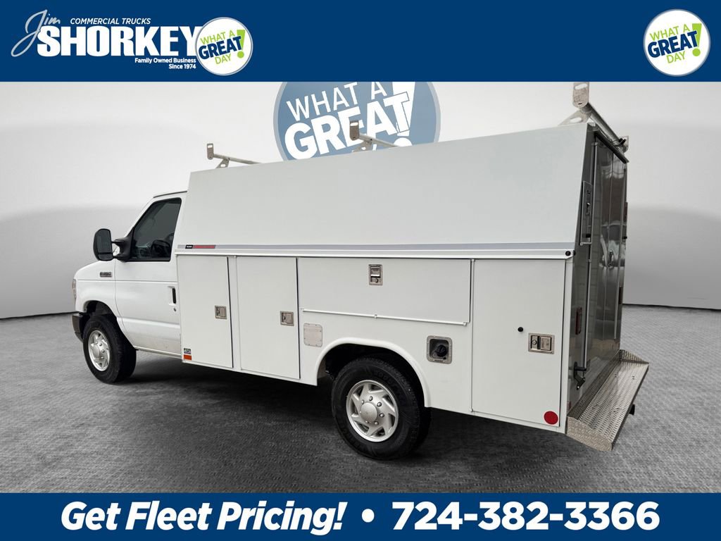 Used 2024 Ford E-350 and Econoline 350 Super Duty w/ Power Windows & Locks Group image 6
