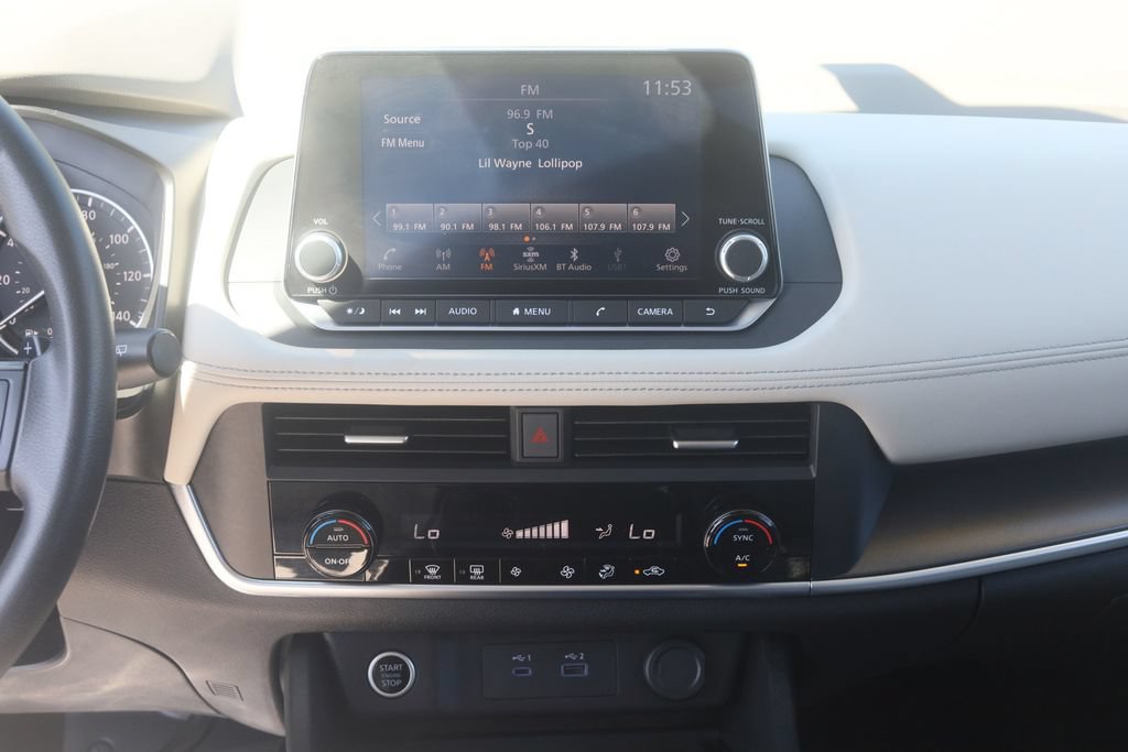 Used 2023 Nissan Rogue SV AWD/4WD image 16