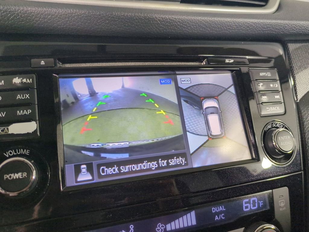 Used 2015 Nissan Rogue SL w/ SL Premium Package image 25