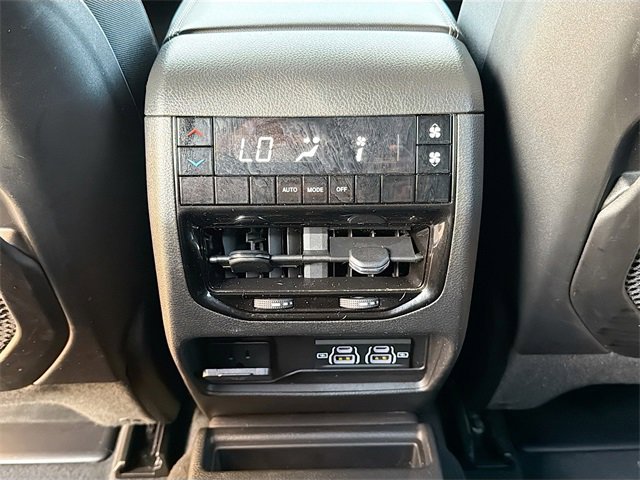 Used 2024 Jeep Grand Cherokee L Altitude image 20