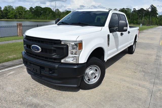 Used 2022 Ford F250 XL w/ Power Equipment Group AWD/4WD image 2