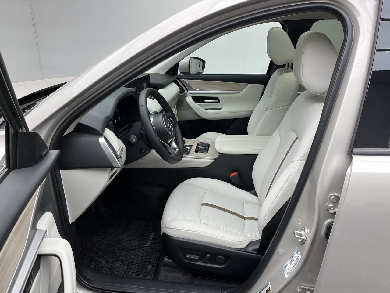 New 2026 MAZDA CX-90 Plug-In Hybrid w/ Premium Plus AWD/4WD image 3