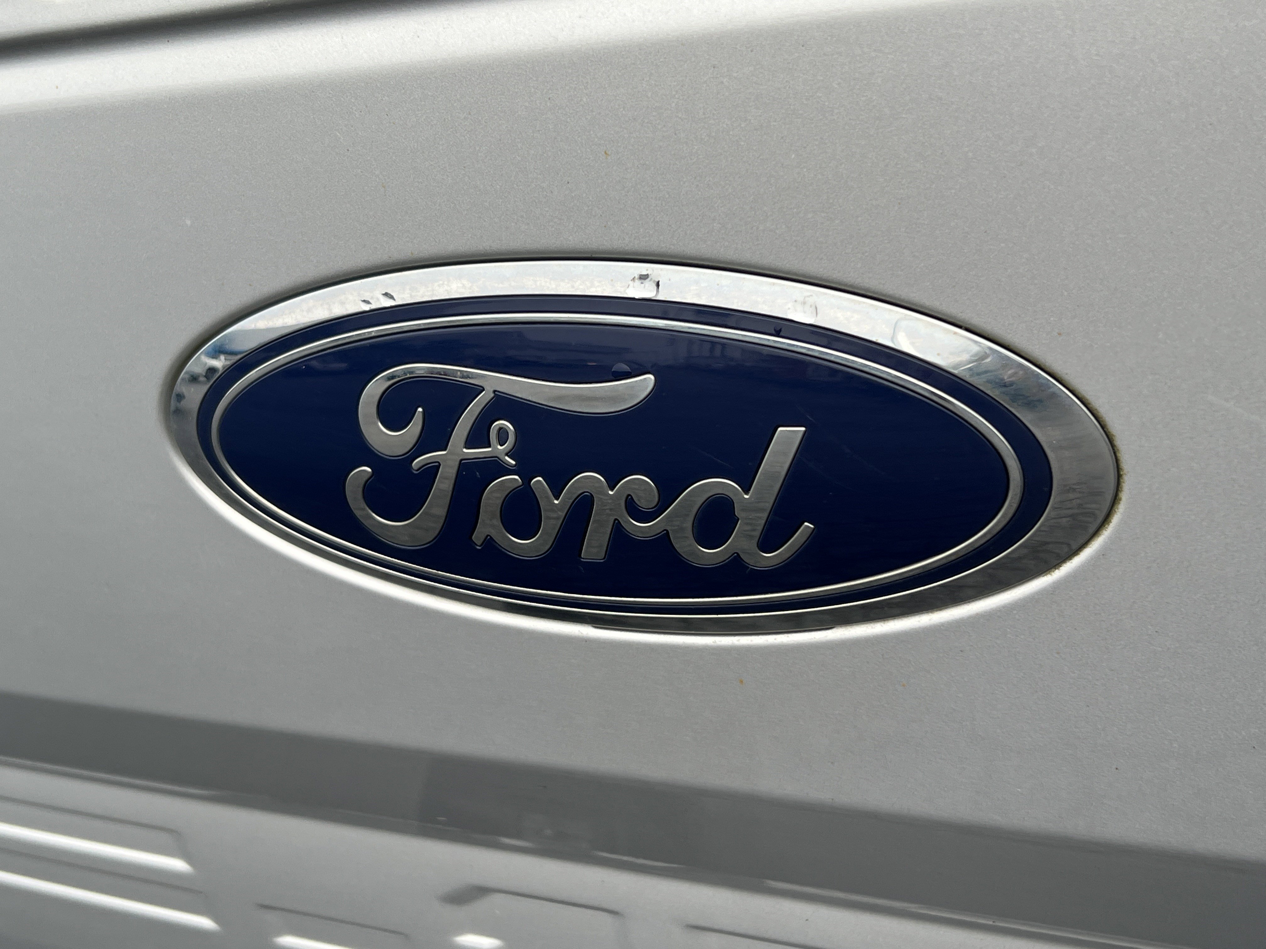 Used 2018 Ford F150 Lariat w/ Equipment Group 502A Luxury image 8