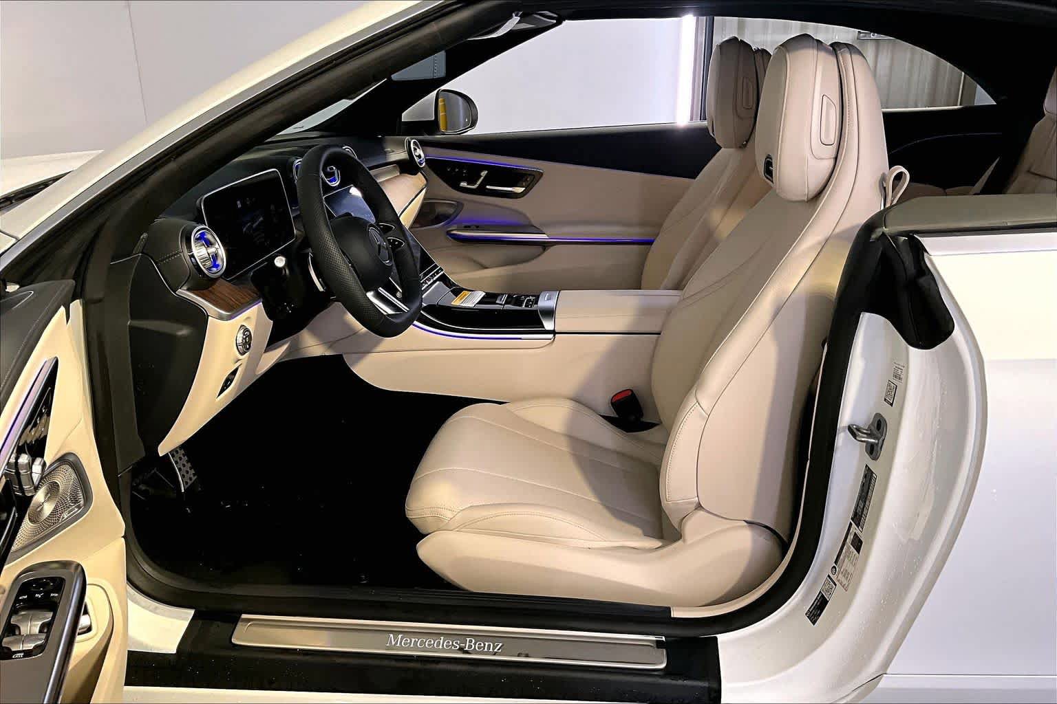 New 2026 Mercedes-Benz CLE 300 4MATIC Cabriolet image 13