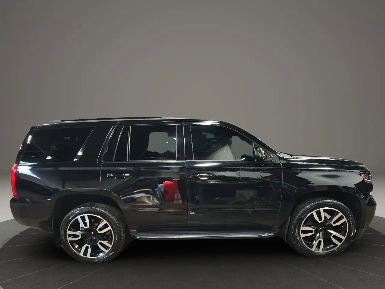 Used 2019 Chevrolet Tahoe Premier image 6