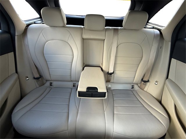 Used 2018 Mercedes-Benz GLC 300 4MATIC w/ Premium Package image 15