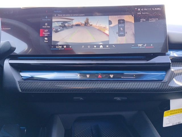 New 2025 BMW i5 M60 w/ Premium Package image 24