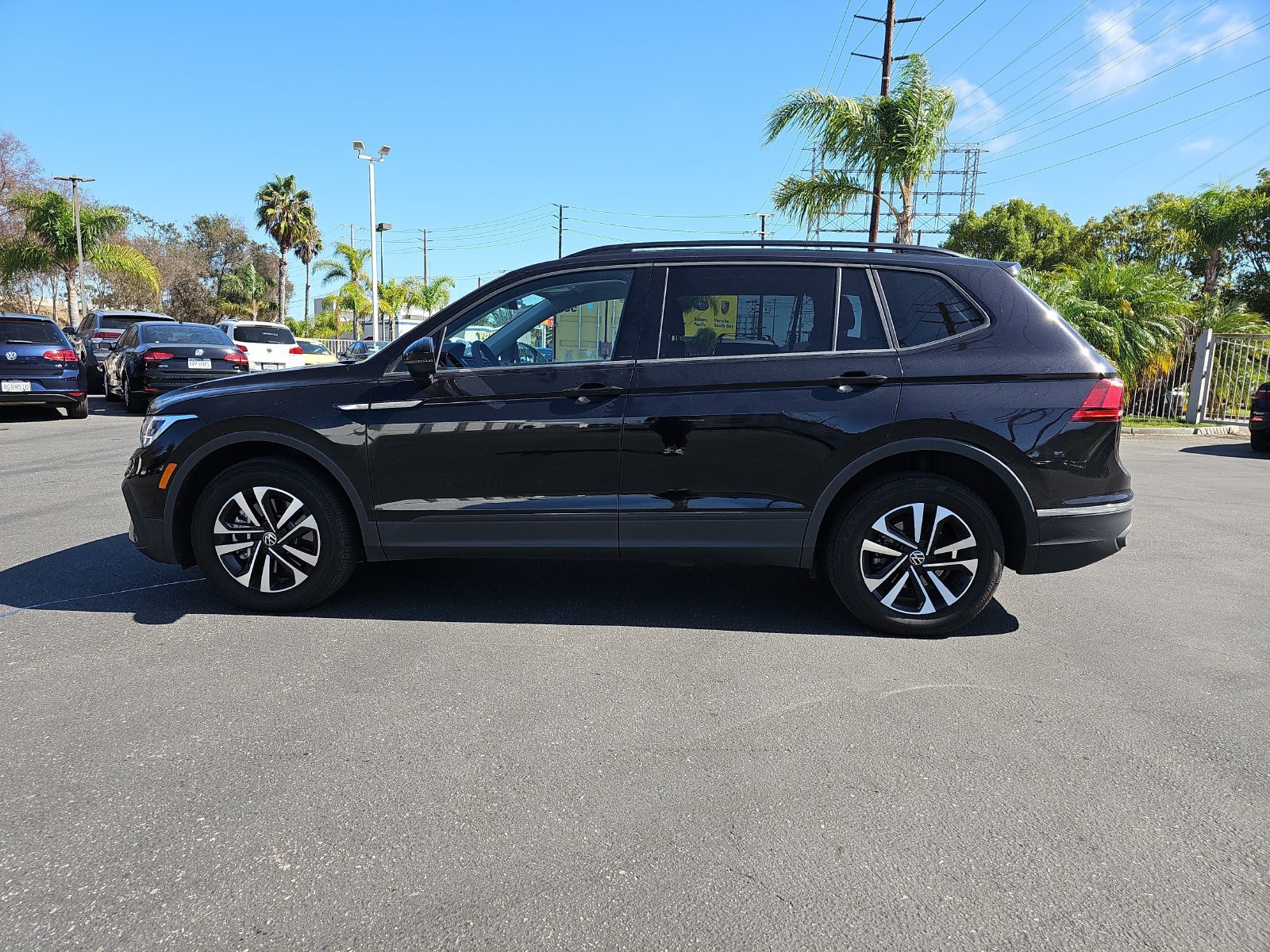 Certified 2023 Volkswagen Tiguan S FWD image 8