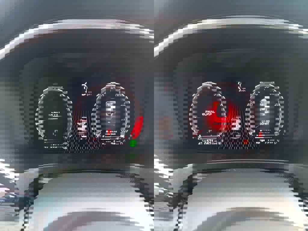 Used 2023 Acura MDX A-Spec image 10