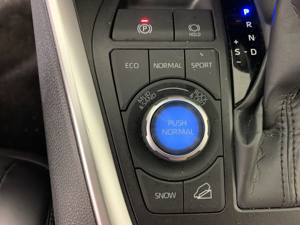 Used 2024 Toyota RAV4 Limited w/ Advanced Technology Package image 28