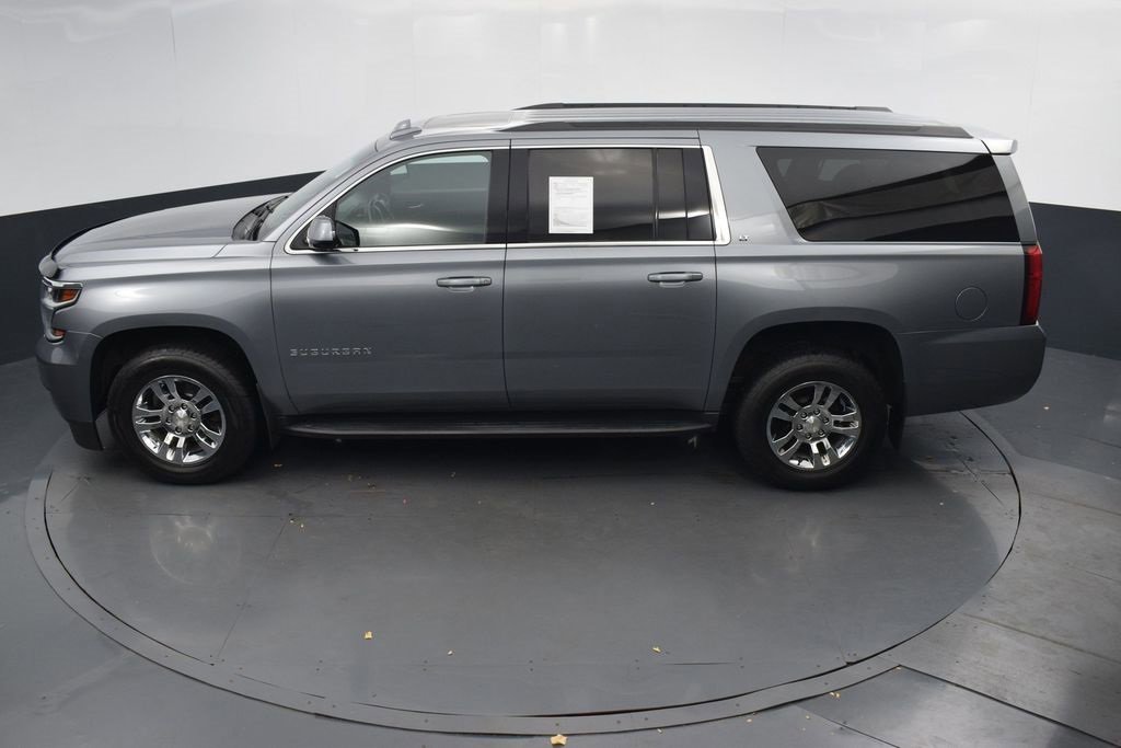 Used 2020 Chevrolet Suburban LT image 43