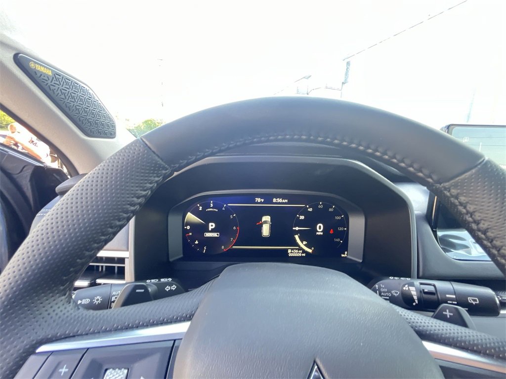 New 2025 Mitsubishi Outlander SE image 15