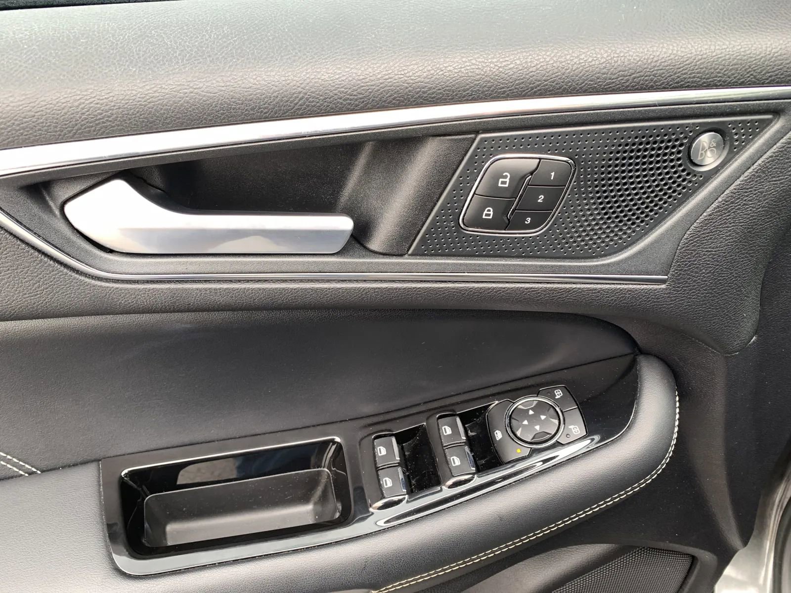 Used 2019 Ford Edge ST w/ Equipment Group 401A AWD/4WD image 25