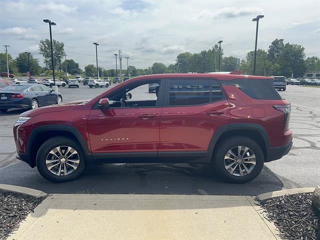 Used 2025 Chevrolet Equinox LT w/ Safety and Technology Package FWD image 4