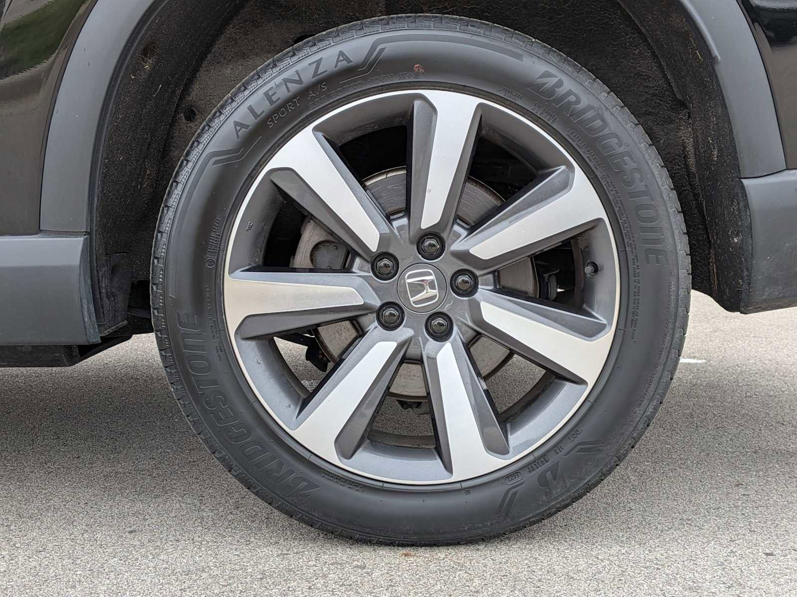 Certified 2023 Honda Pilot Touring image 13
