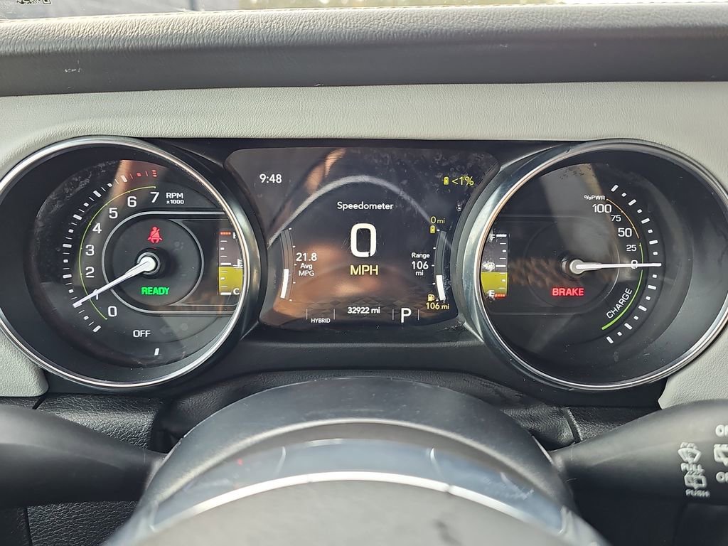 Used 2022 Jeep Wrangler Unlimited Sahara image 24