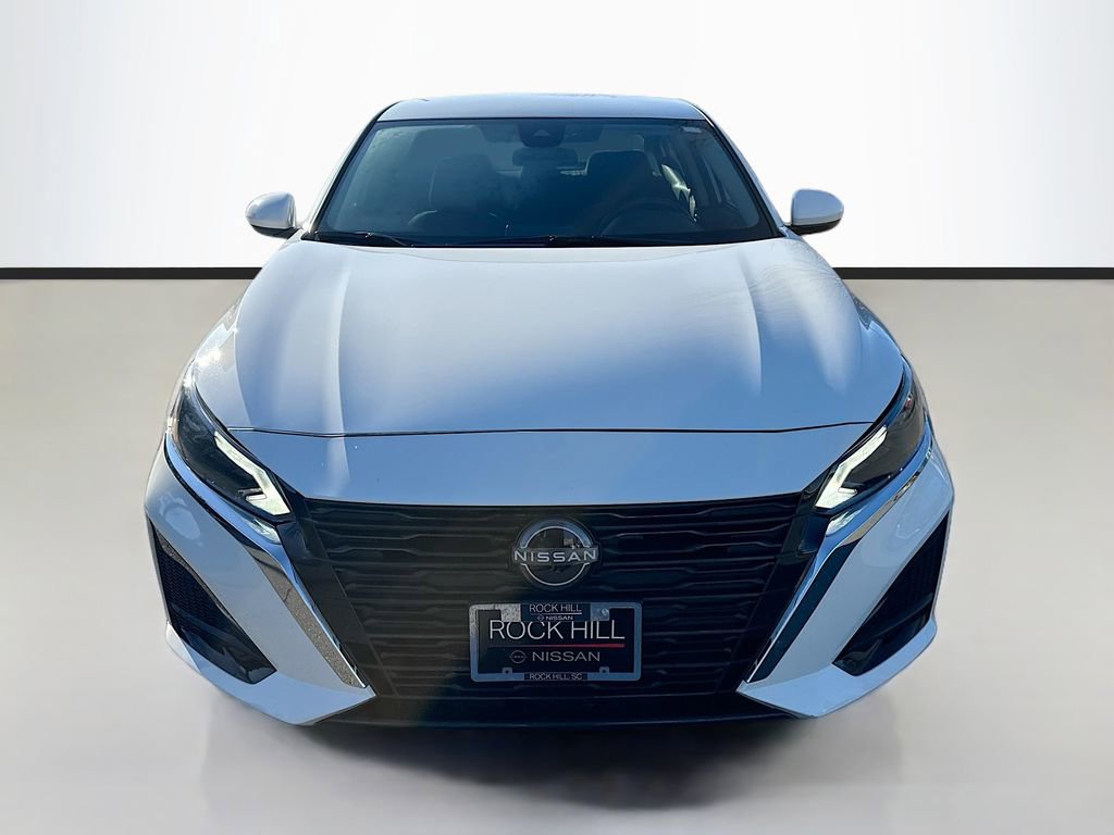 Used 2023 Nissan Altima 2.5 S image 2
