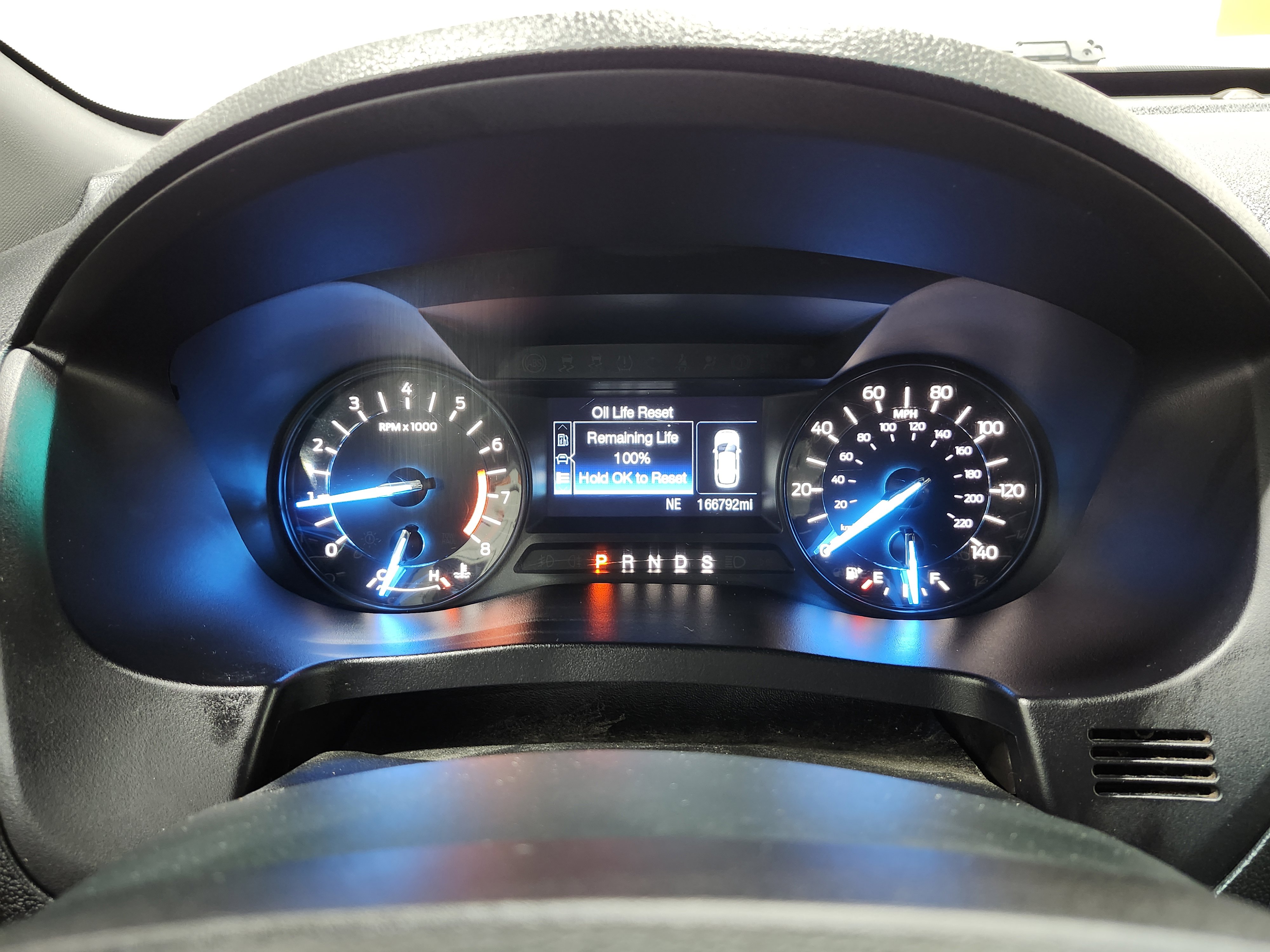 Used 2017 Ford Explorer XLT AWD/4WD image 29
