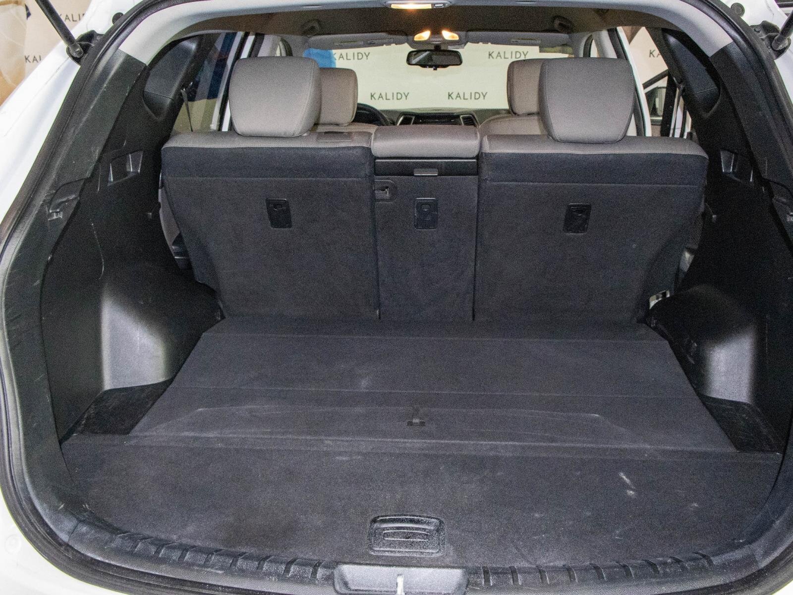 Used 2018 Hyundai Santa Fe Sport w/ 2.4L Value Package 02 image 23