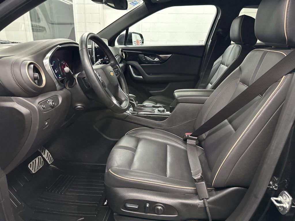 Used 2024 Chevrolet Blazer Premier w/ Enhanced Convenience Package image 17