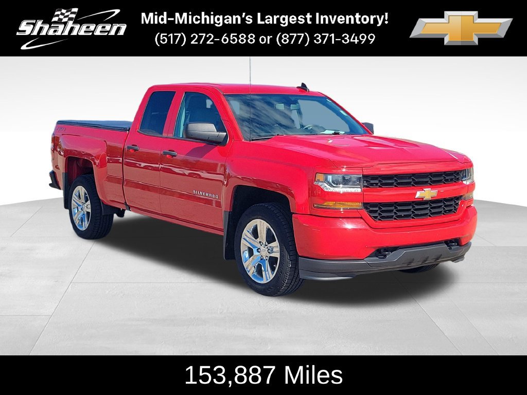 Used 2018 Chevrolet Silverado 1500 Custom w/ Custom Convenience Package AWD/4WD image 2