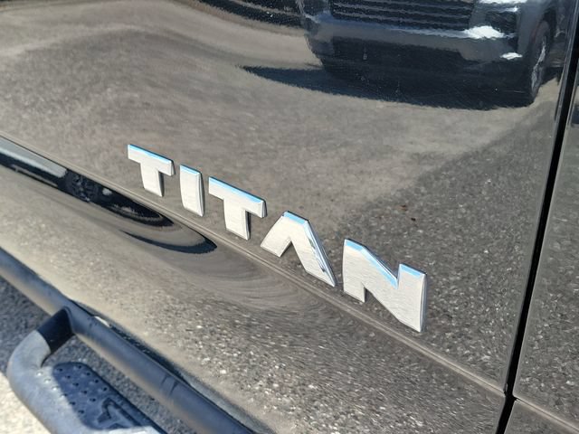 Used 2021 Nissan Titan SV w/ SV Convenience Package AWD/4WD image 7