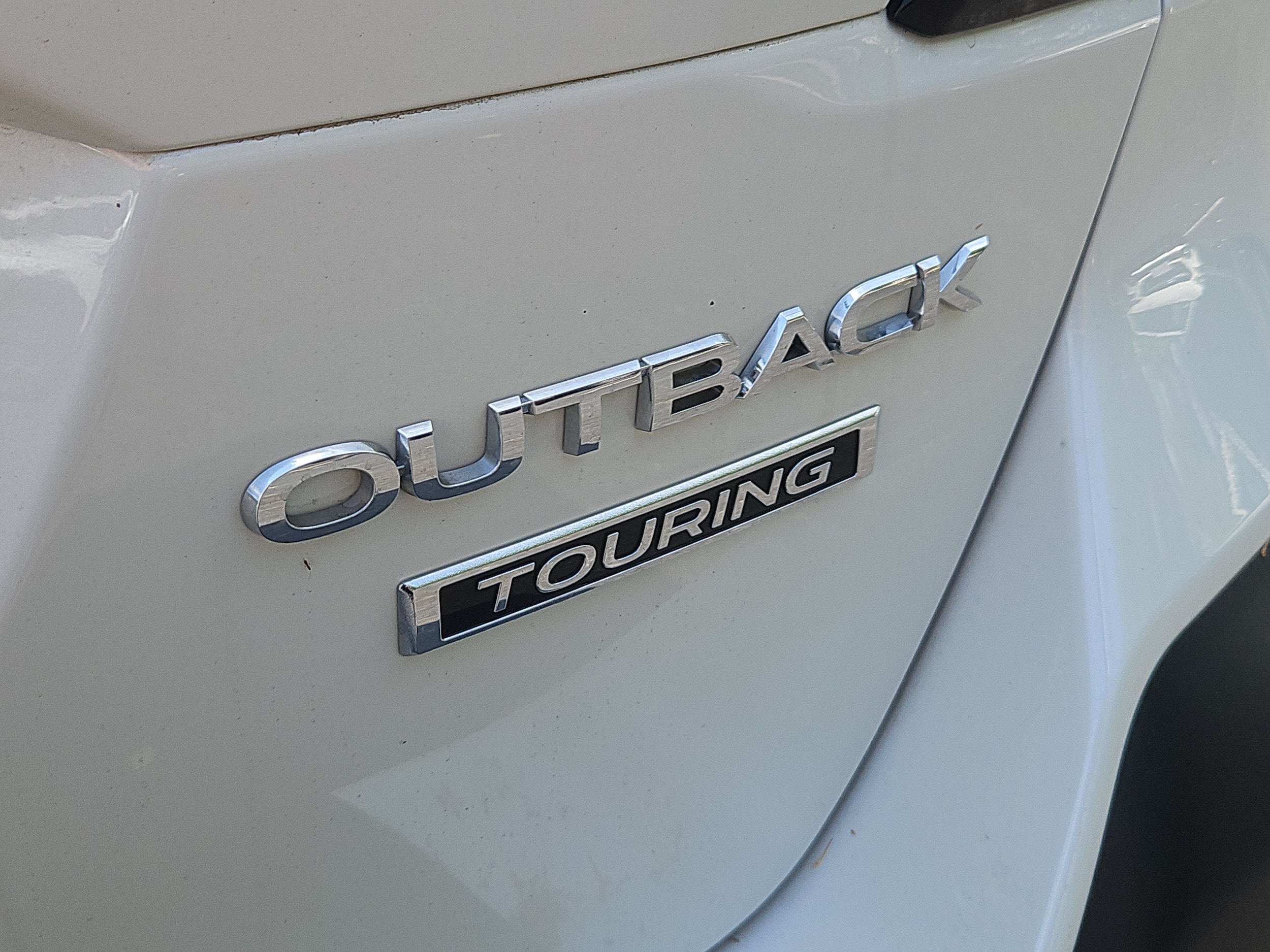 Used 2022 Subaru Outback Touring AWD/4WD image 5