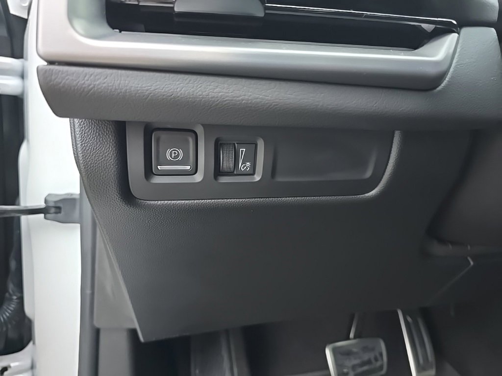 Used 2024 Cadillac XT4 Sport image 24