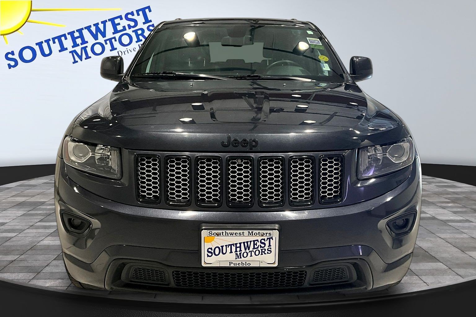 Used 2014 Jeep Grand Cherokee Altitude AWD/4WD image 2