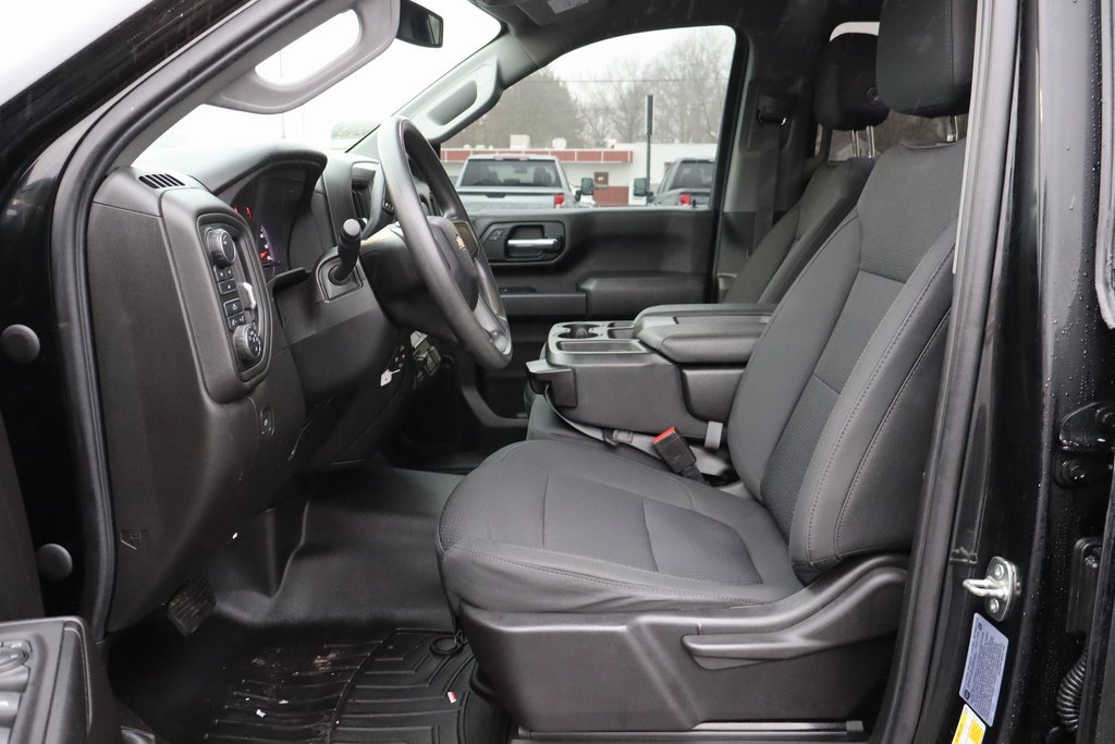 Used 2023 Chevrolet Silverado 2500 Custom w/ Gooseneck/5TH Wheel Package image 3