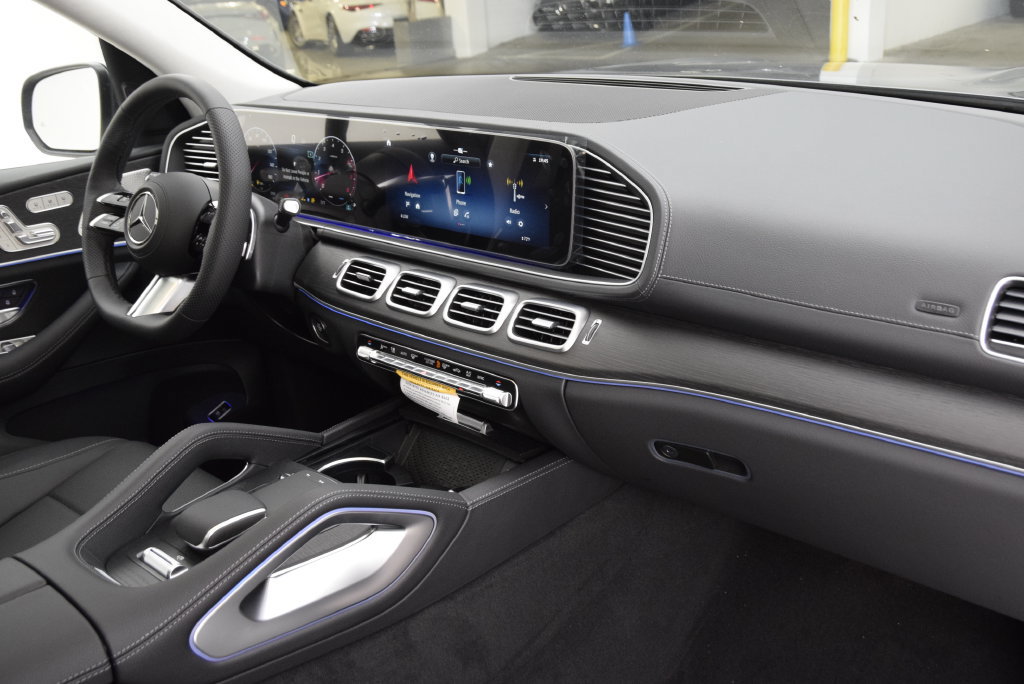New 2026 Mercedes-Benz GLS 450 4MATIC image 15