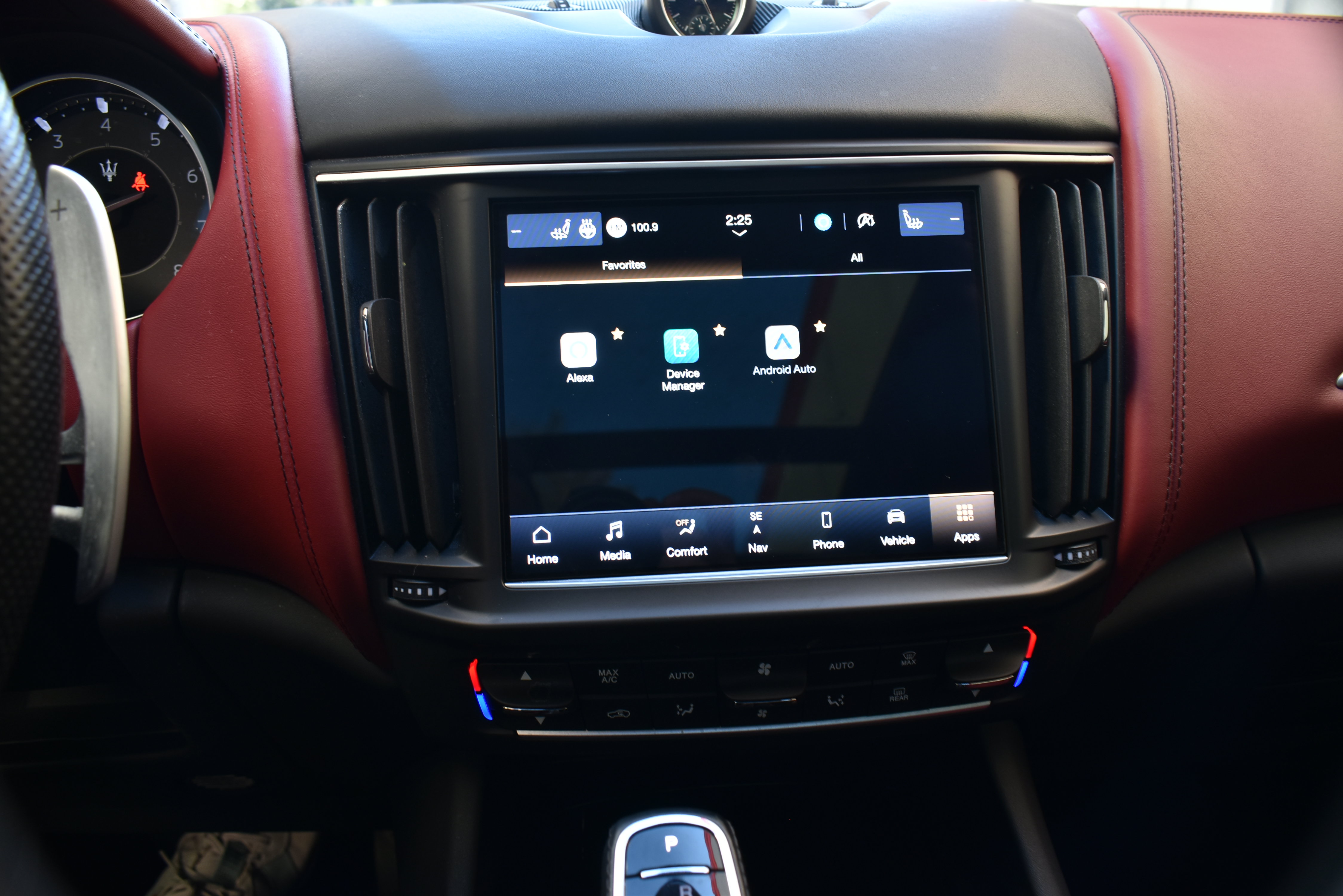 Used 2023 Maserati Levante Modena AWD/4WD image 29