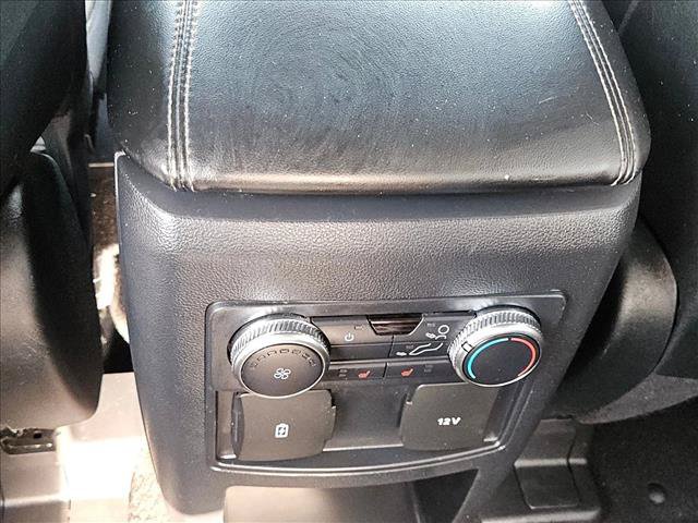 Used 2020 Ford Explorer XLT w/ Equipment Group 202A RWD image 12