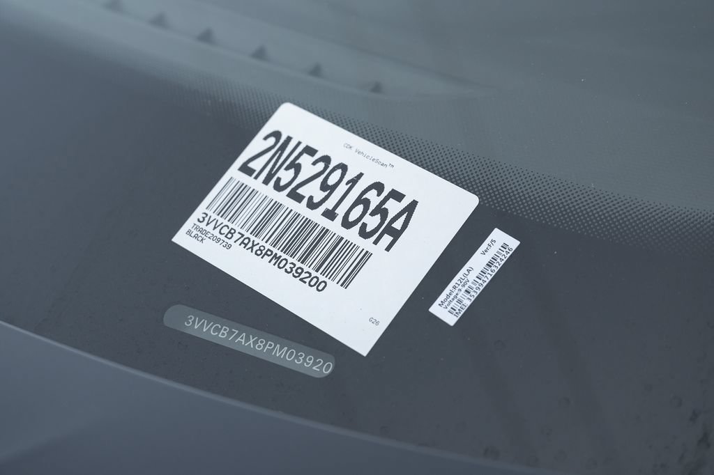 Used 2023 Volkswagen Tiguan SE R-Line FWD image 45