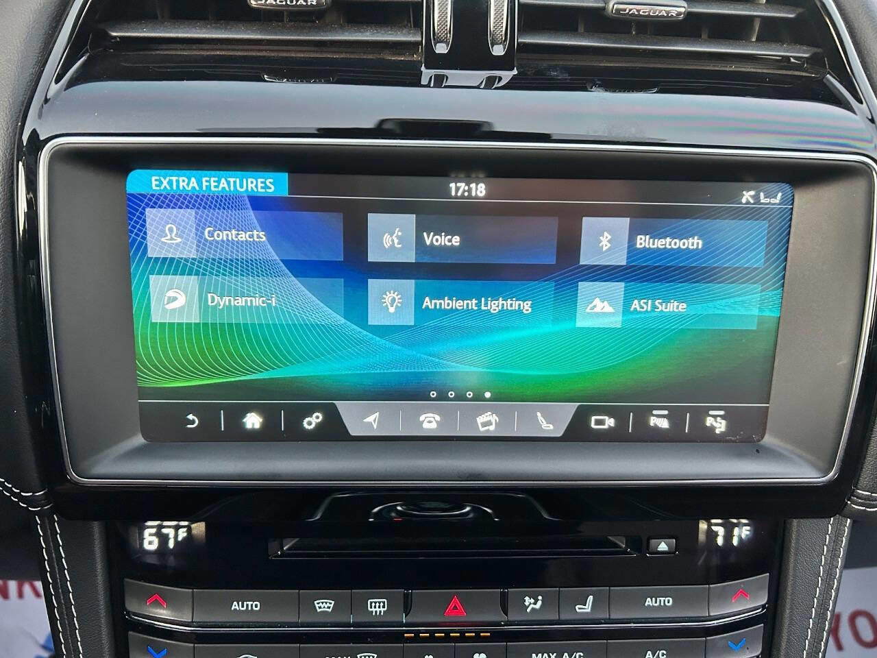 Used 2017 Jaguar F-PACE S image 20