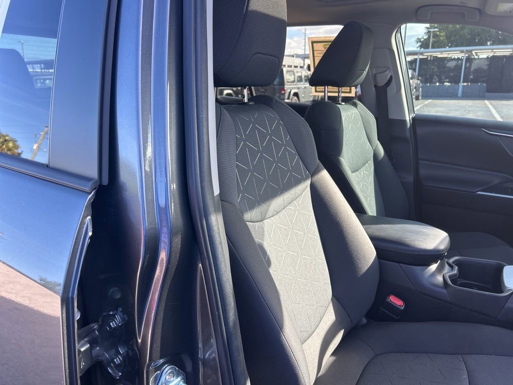 Used 2023 Toyota RAV4 XLE image 22