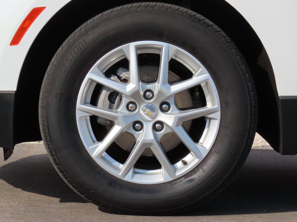 Used 2023 Chevrolet Equinox LT AWD/4WD image 11