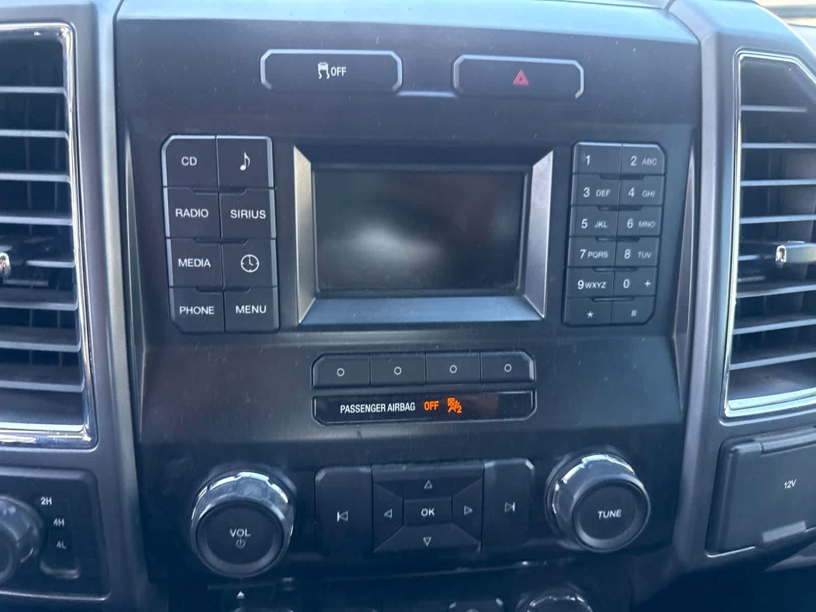 Used 2016 Ford F150 XLT AWD/4WD image 19