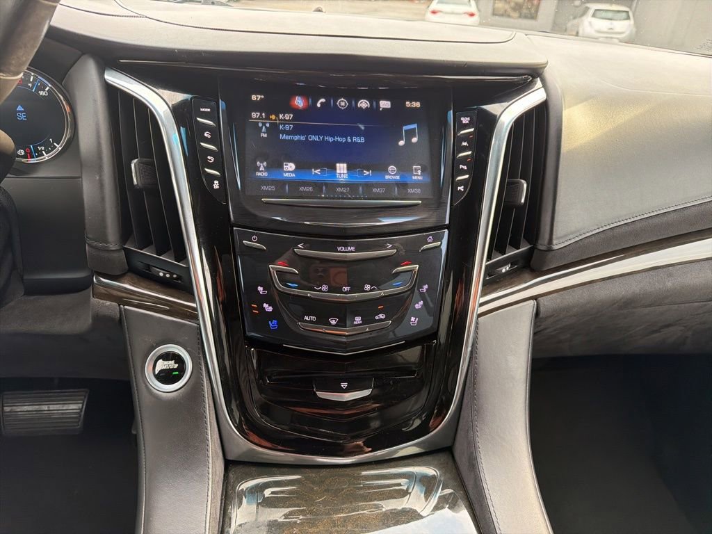 Used 2017 Cadillac Escalade ESV Platinum image 24