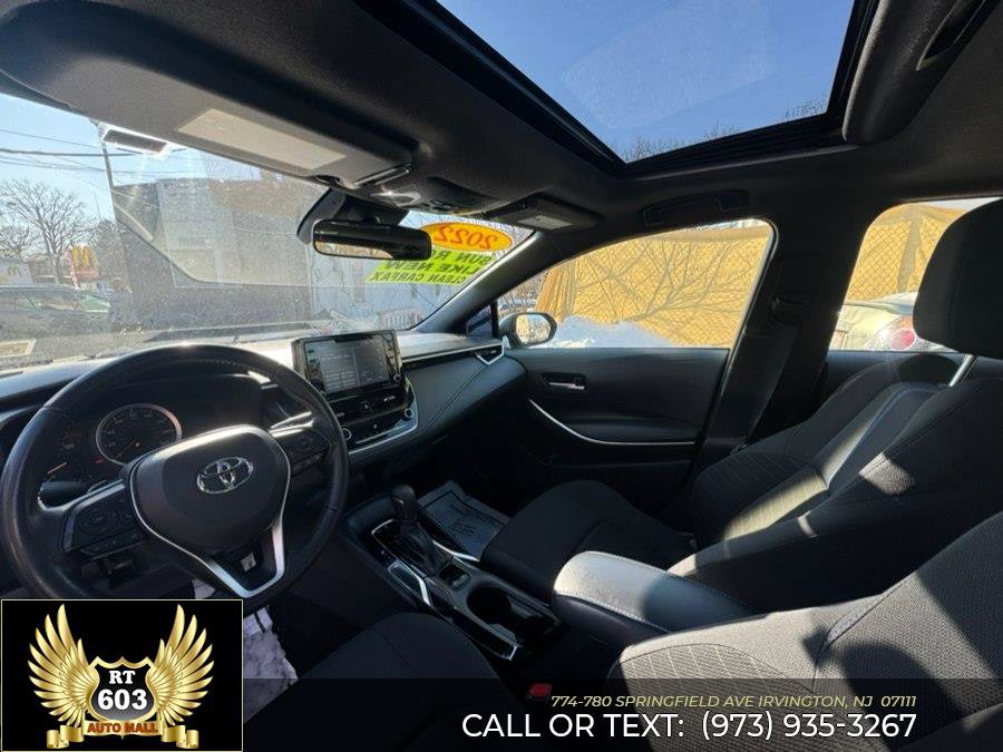 Used 2022 Toyota Corolla SE image 16