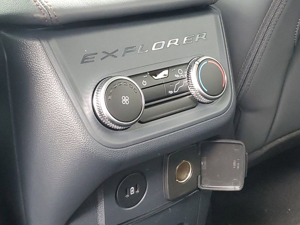 New 2026 Ford Explorer Active AWD/4WD image 30