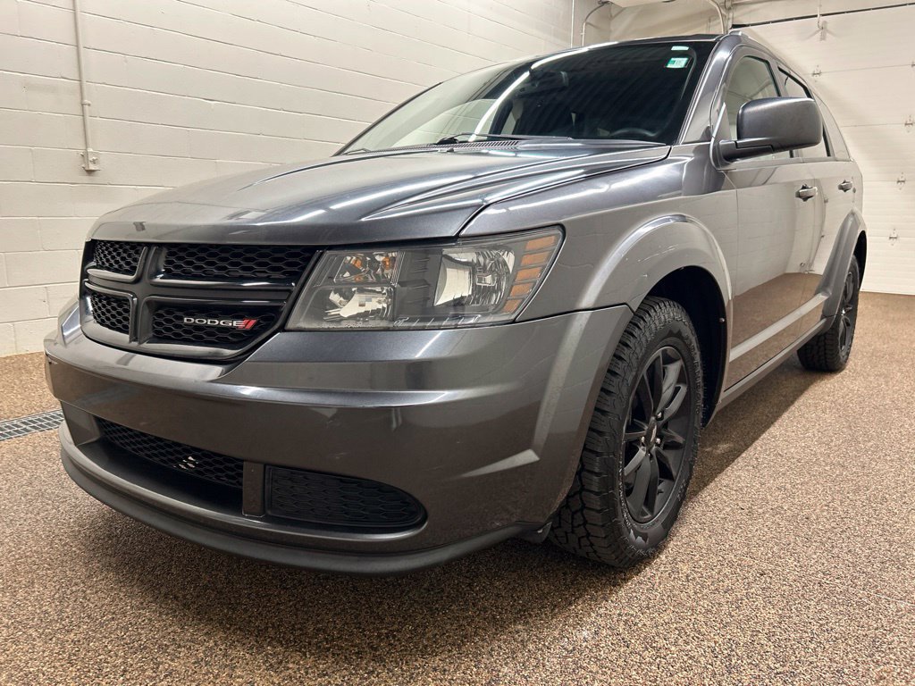 Used 2020 Dodge Journey SE w/ Blacktop Package FWD image 6