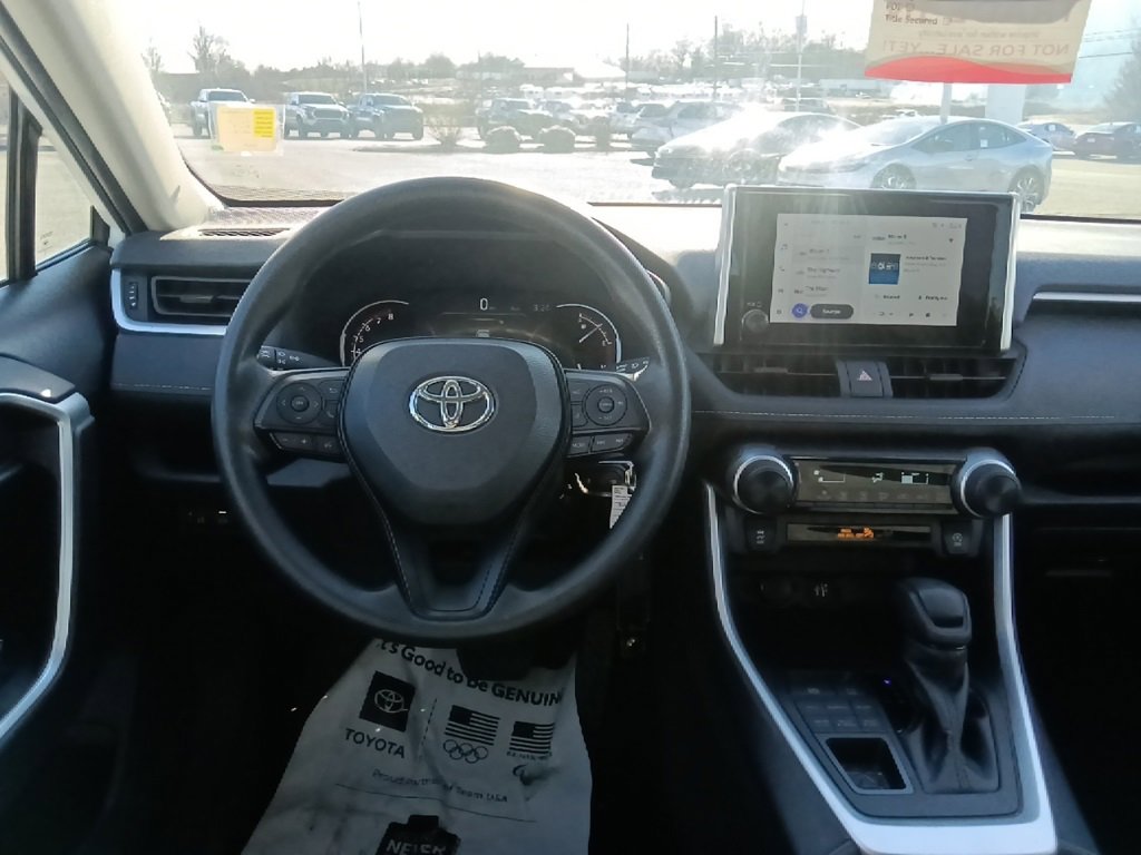 Used 2024 Toyota RAV4 LE image 26